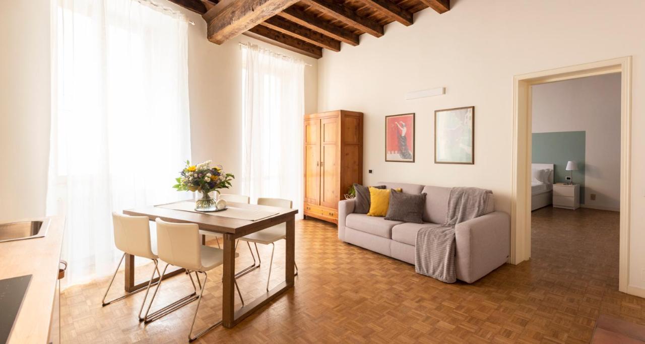 Charming Joivy Flat Next To Duomo Di Комо Екстер'єр фото