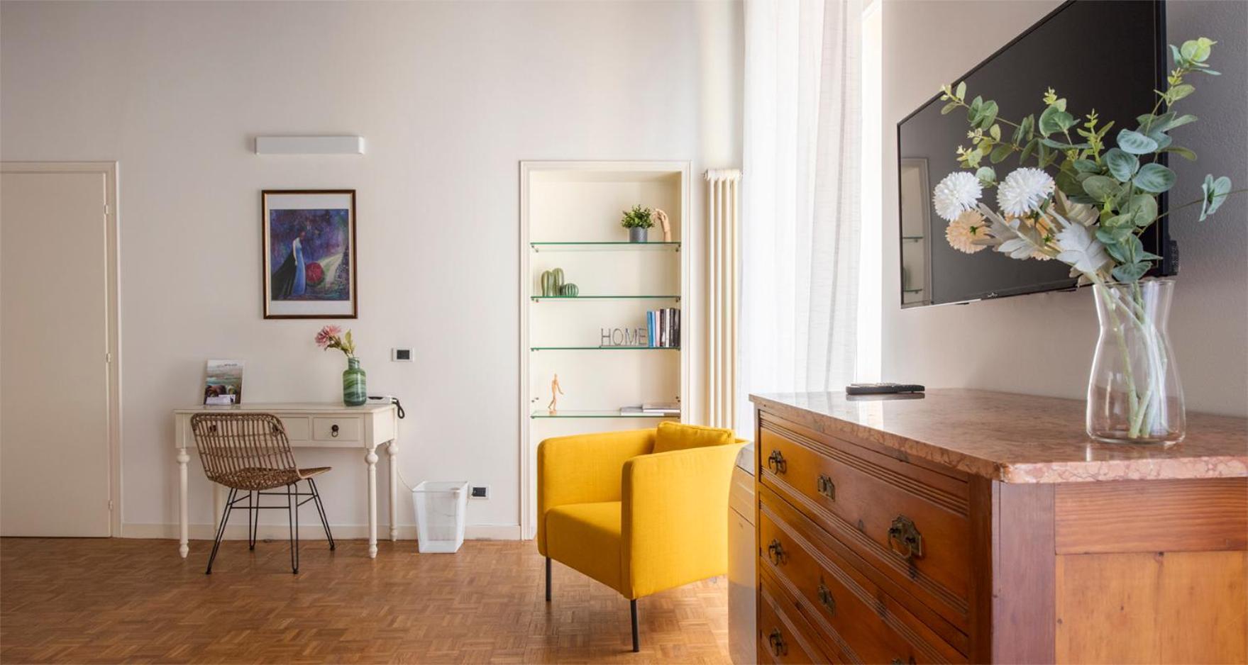 Charming Joivy Flat Next To Duomo Di Комо Екстер'єр фото